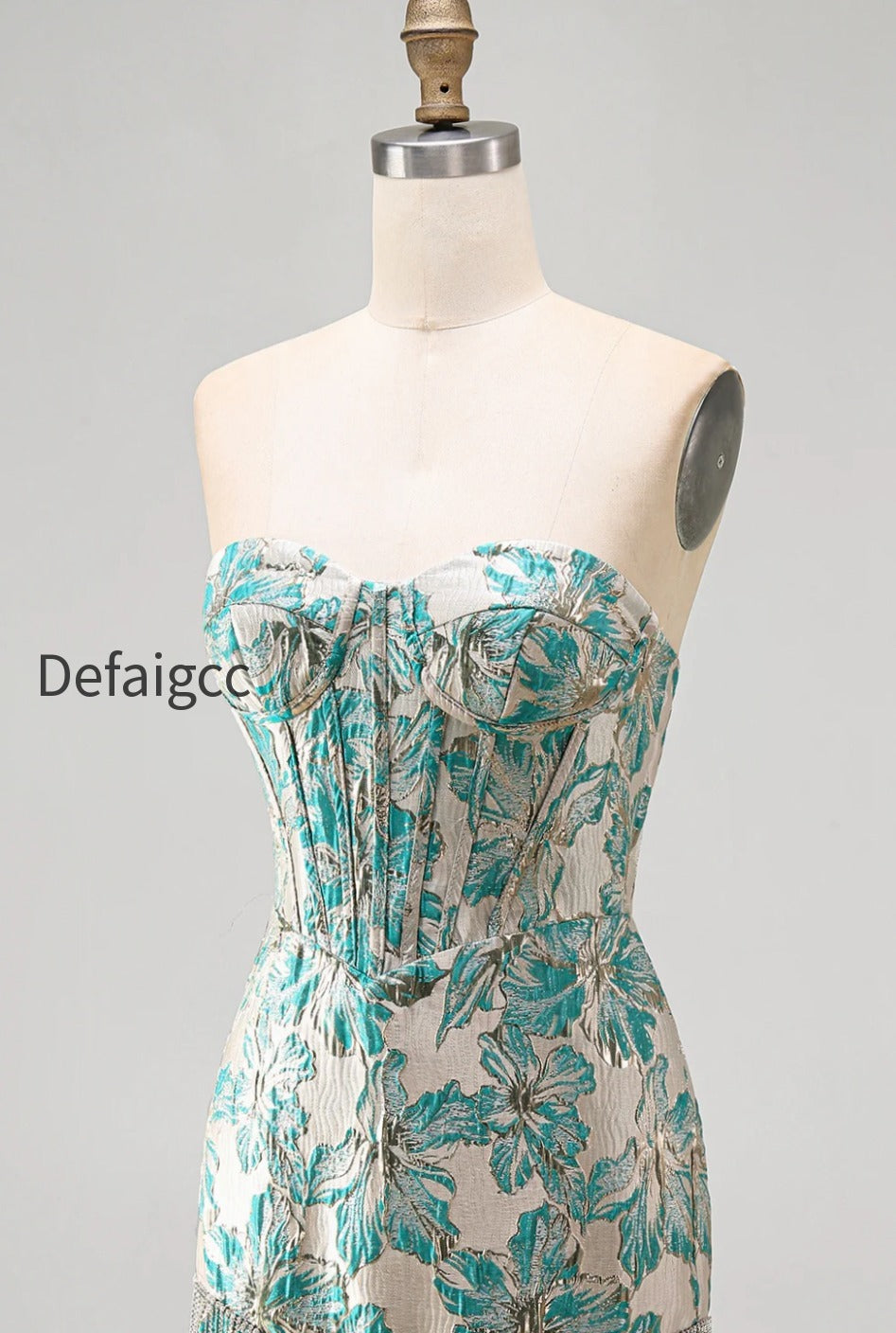 champagne-jacquard-tight-short-corset-homecoming-dress-with-fringes