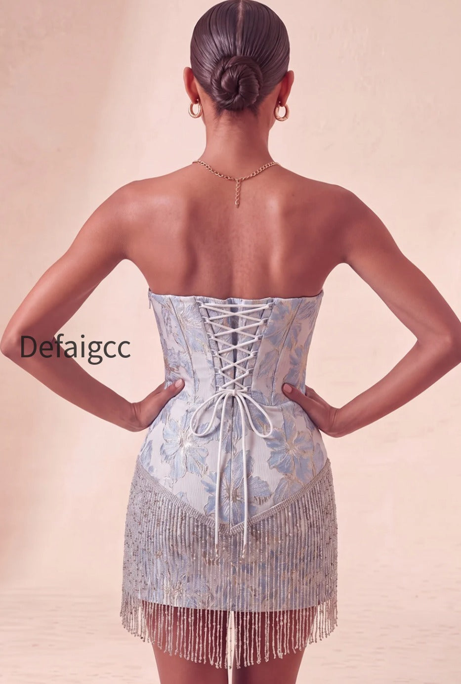champagne-jacquard-tight-short-corset-homecoming-dress-with-fringes