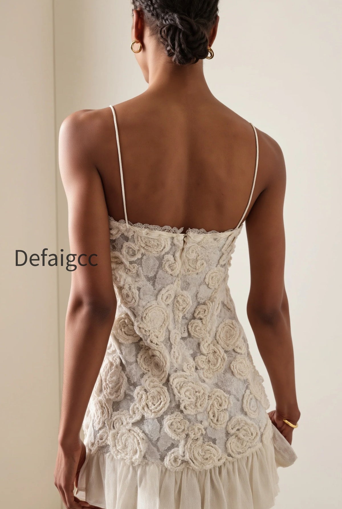 chic-chiffon-floral-applique-cami-layered-mini-dress