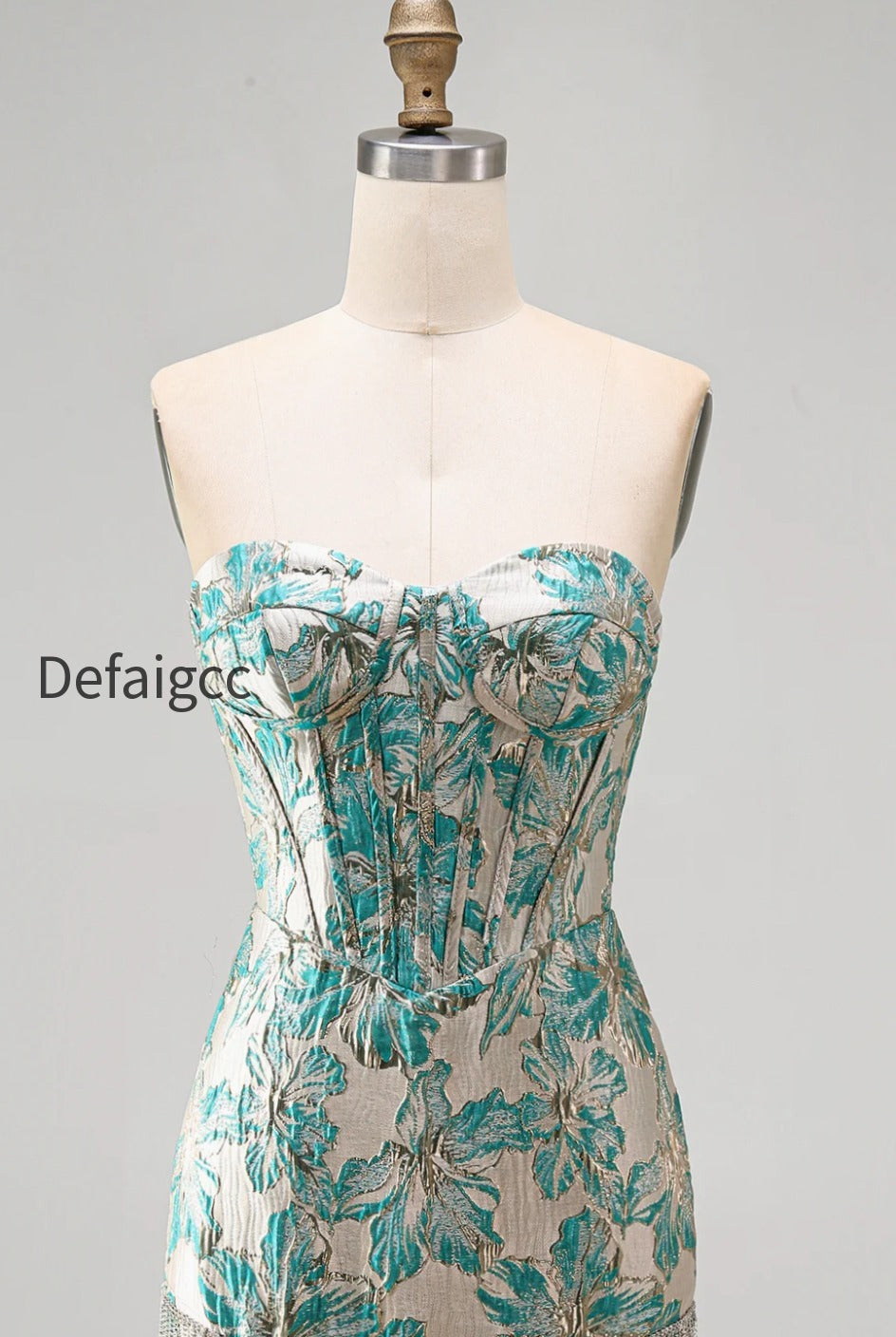 champagne-jacquard-tight-short-corset-homecoming-dress-with-fringes