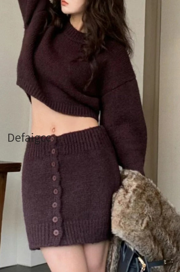 short-fitted-knit-round-neck-slim-two-piece-set