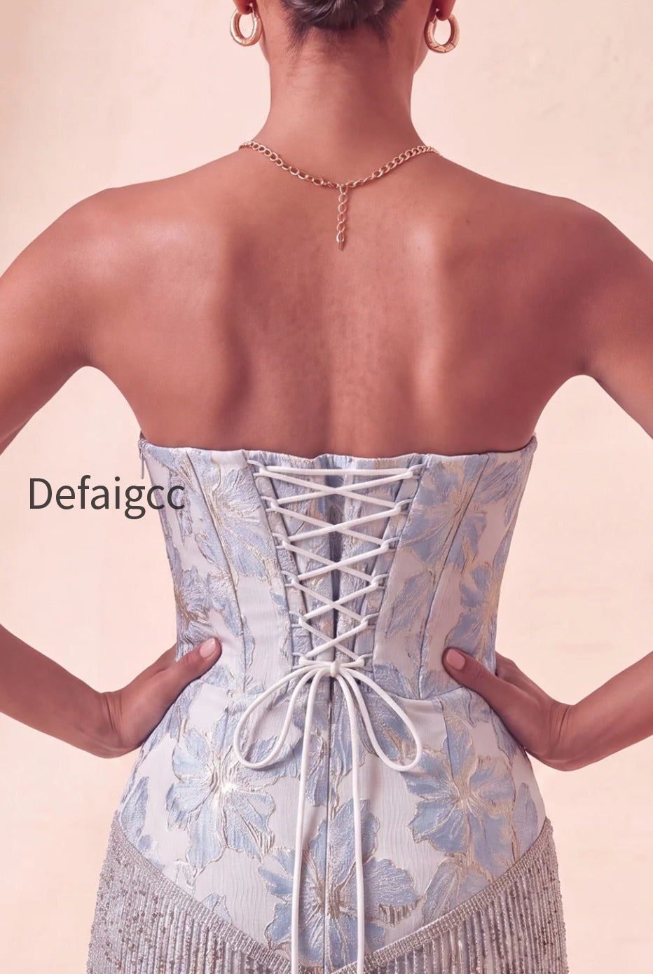 champagne-jacquard-tight-short-corset-homecoming-dress-with-fringes