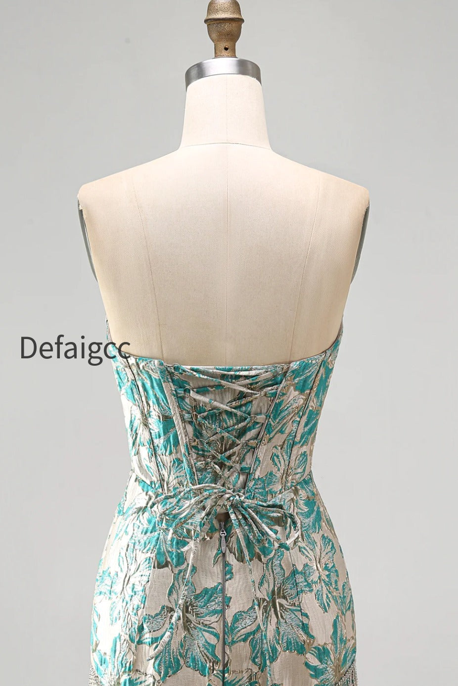 champagne-jacquard-tight-short-corset-homecoming-dress-with-fringes